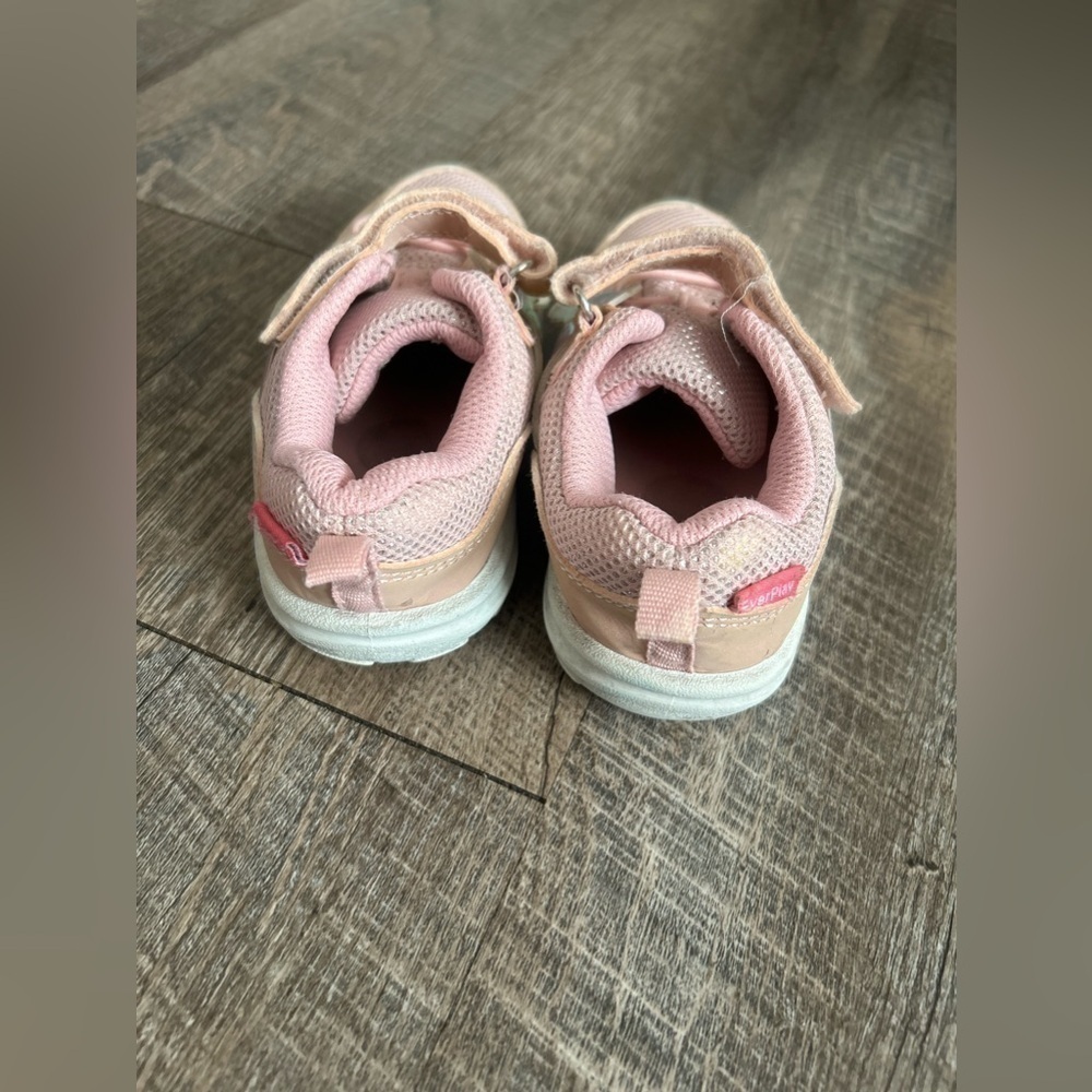 Oshkosh Toddler Girls Shoes size 10 - Picture 2 of 9